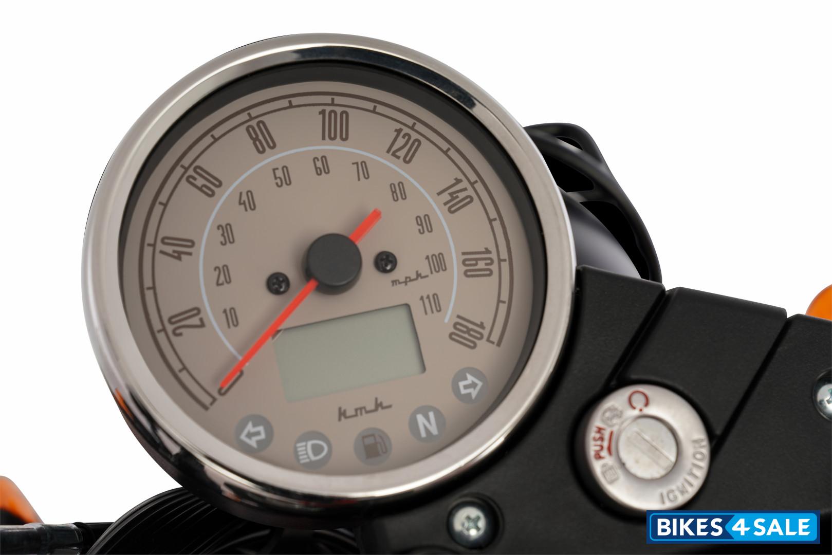 Keeway Cafe Racer X 152 Old-school Cockpit