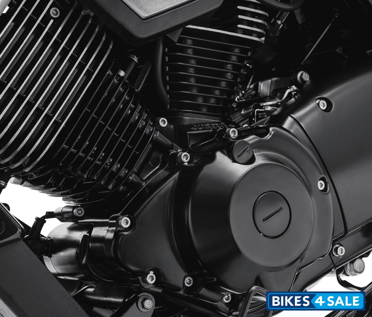 Keeway K-Light 250V V-twin Engine