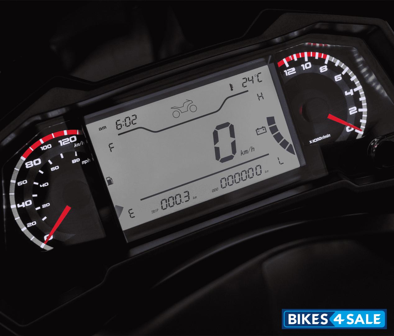 Keeway Vieste 125 Ultra-wide Display