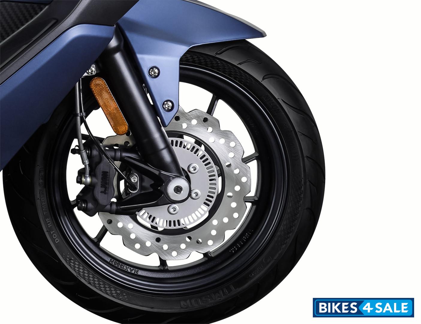 Keeway Vieste 300 Disc Brakes