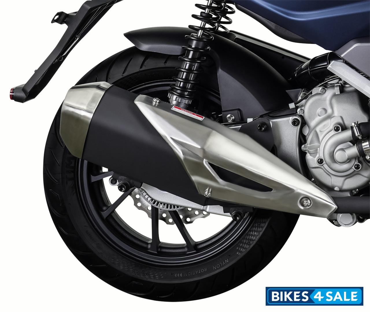 Keeway Vieste 300 Upswept Exhaust