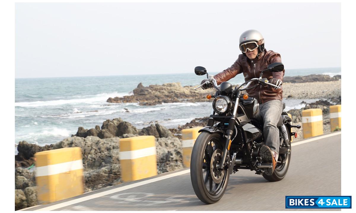 KR Motors Mirage 250DR