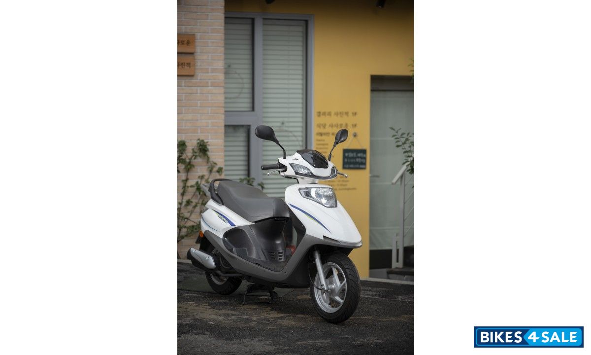 KR Motors Partner 100