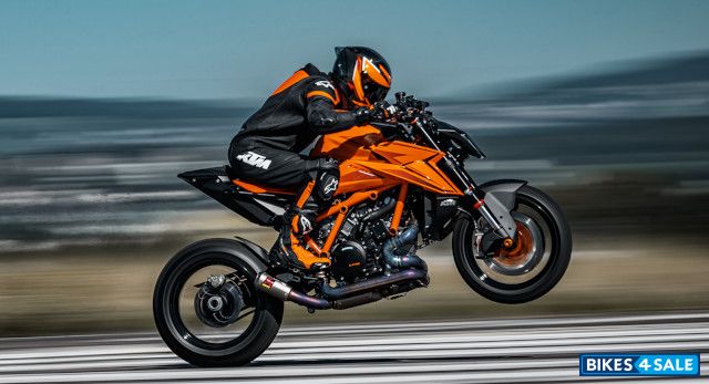 KTM 1390 Super Duke R Evo 2024