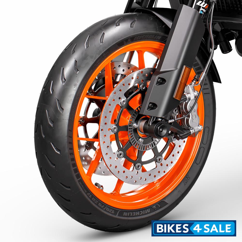 KTM 2024 890 SMT 320mm disc brake