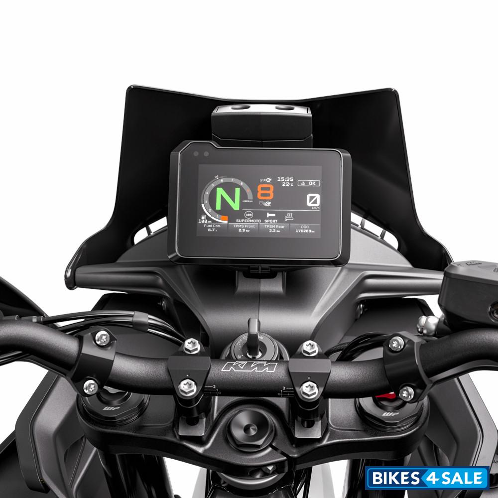 KTM 2024 890 SMT TFT Display