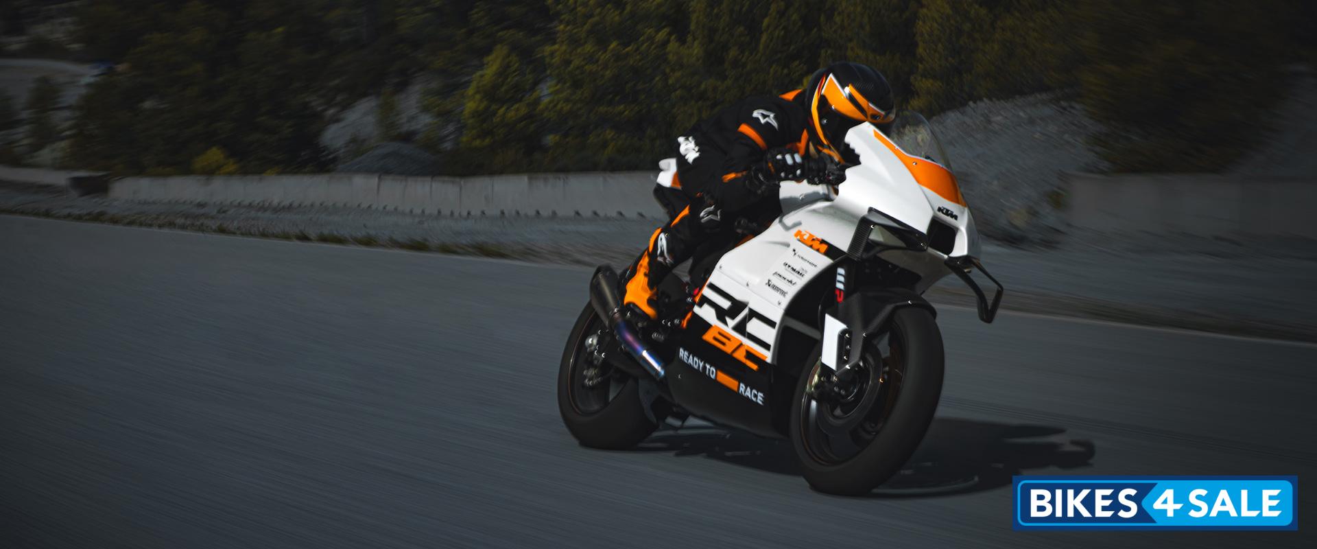 KTM 2024 RC 8C