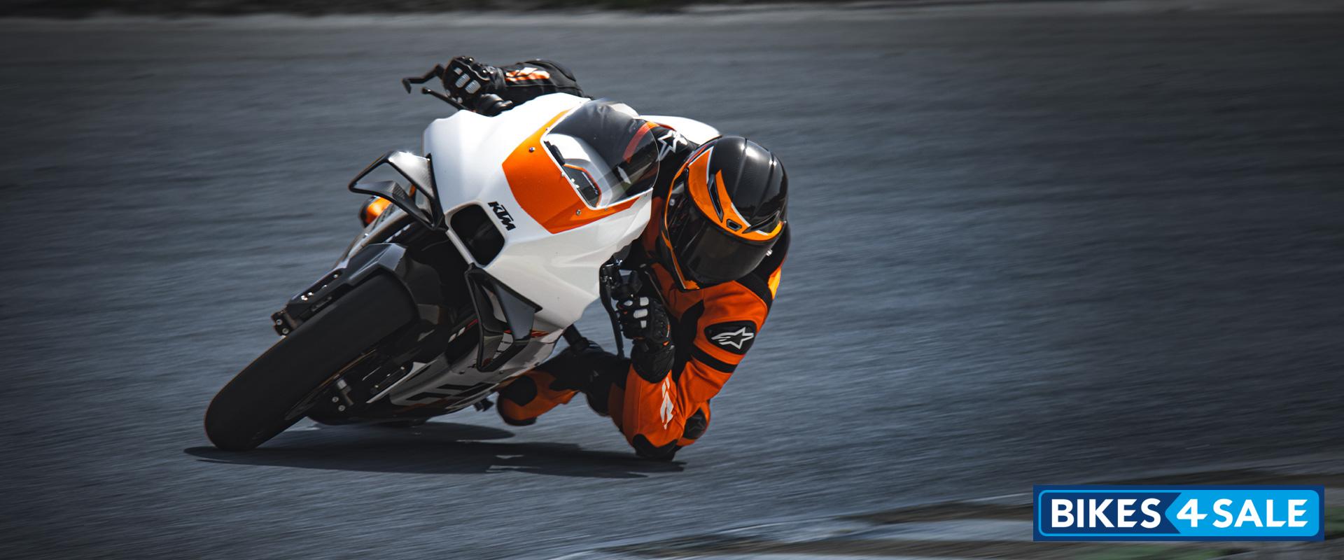 KTM 2024 RC 8C