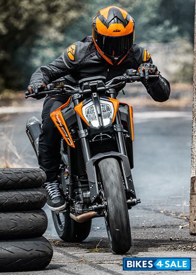 KTM 790 Duke 2024