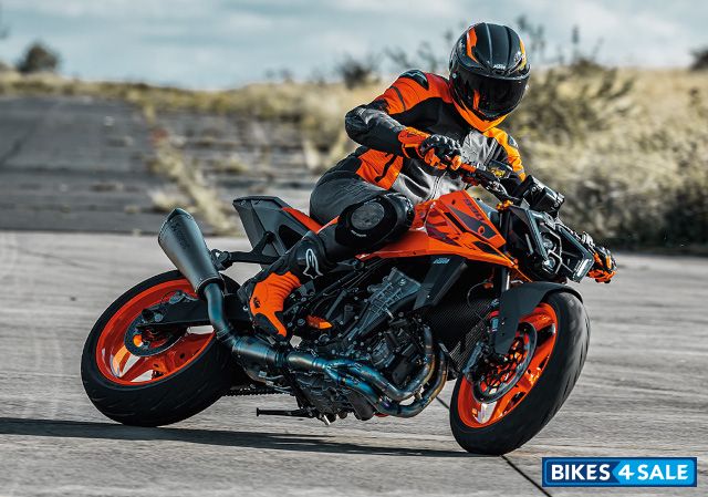 KTM 990 Duke 2024