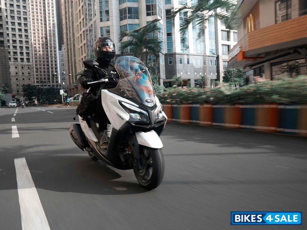 KYMCO XTown CT 300i noodoe