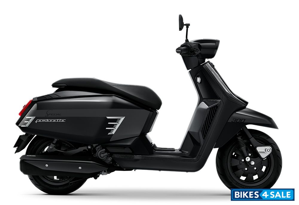 Lambretta X300 Special Super Black
