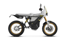 LAND Moto ADV Ascent