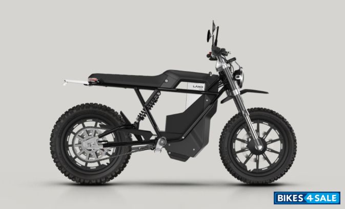 LAND Moto Scrambler Carbon Black