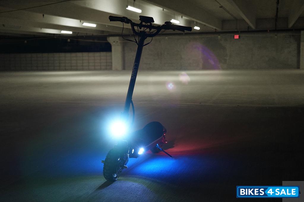 Luna Apocalypse V3 Scooter