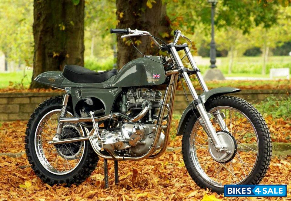 Metisse Steve McQueen Desert Racer