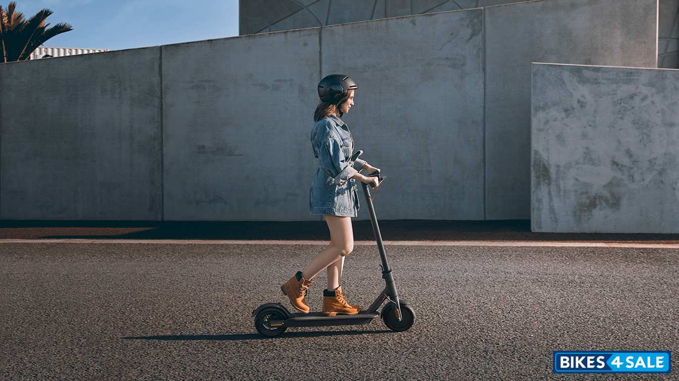 Mi Electric Scooter Pro