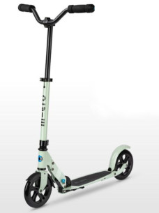 Micro Mobility Speed Deluxe Scooter