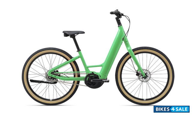 Momentum Vida E Plus Low Step