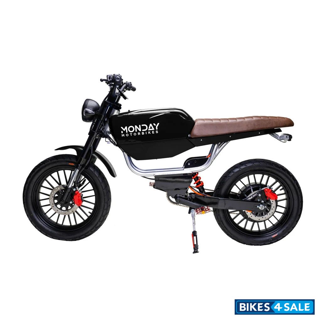 Monday Motorbikes Piezo