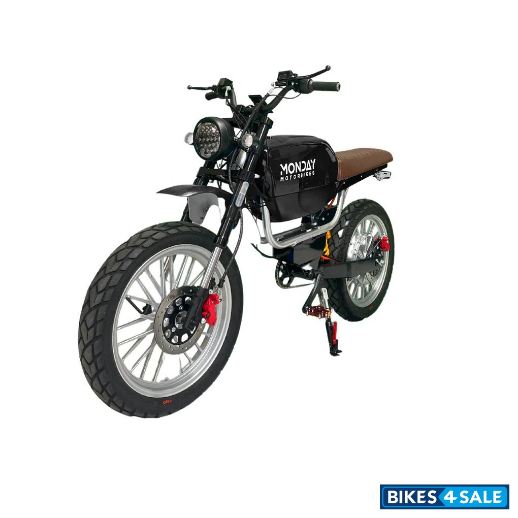 Monday Motorbikes Piezo