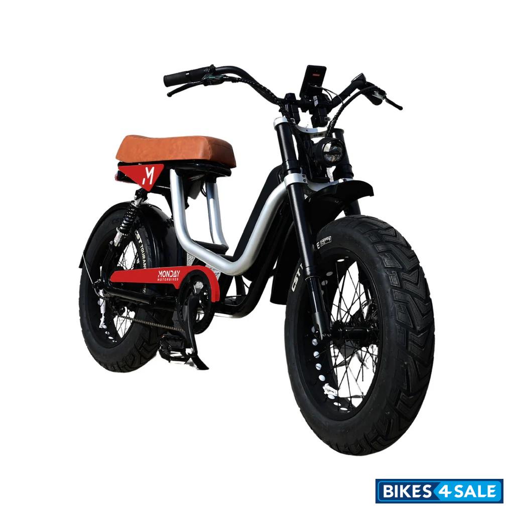 Monday Motorbikes Torrey 750S Mars Red