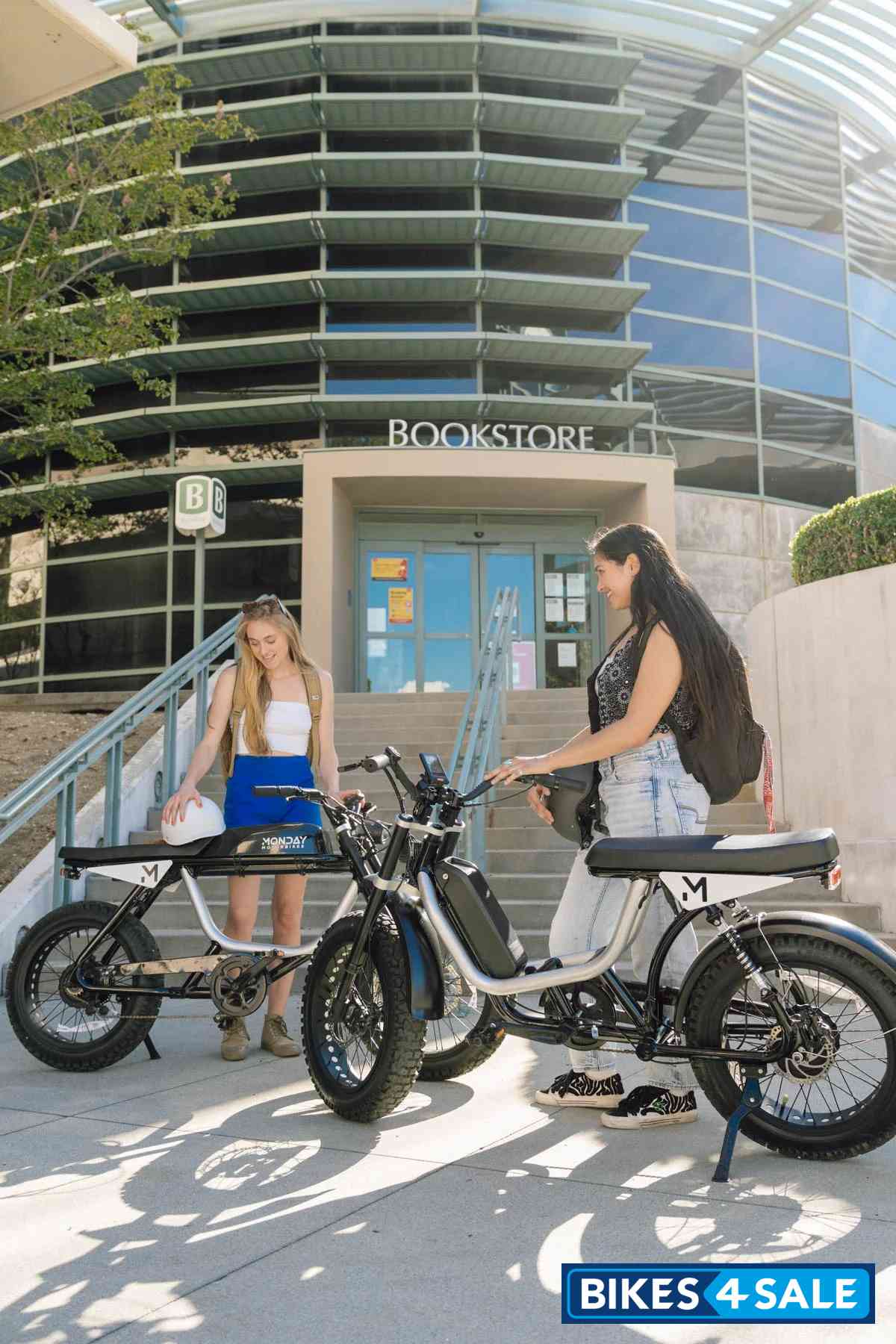 Monday Motorbikes Torrey 750S