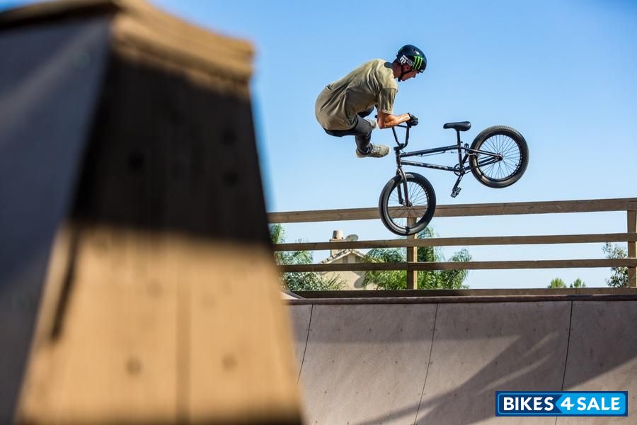 Mongoose Legion L100