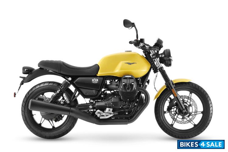 Moto Guzzi V7 Stone Giallo Metallico