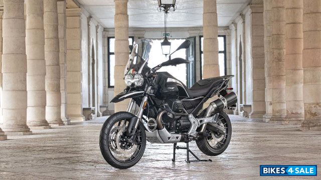 Moto Guzzi V85 TT Guardia d Onore