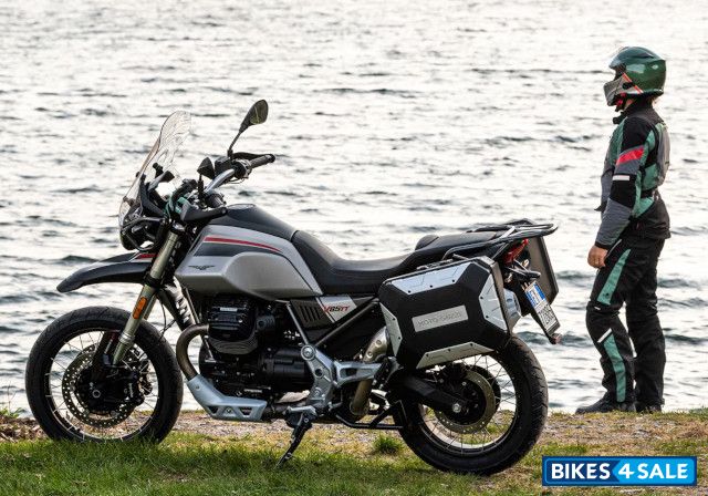 Moto Guzzi V85 TT Travel E5