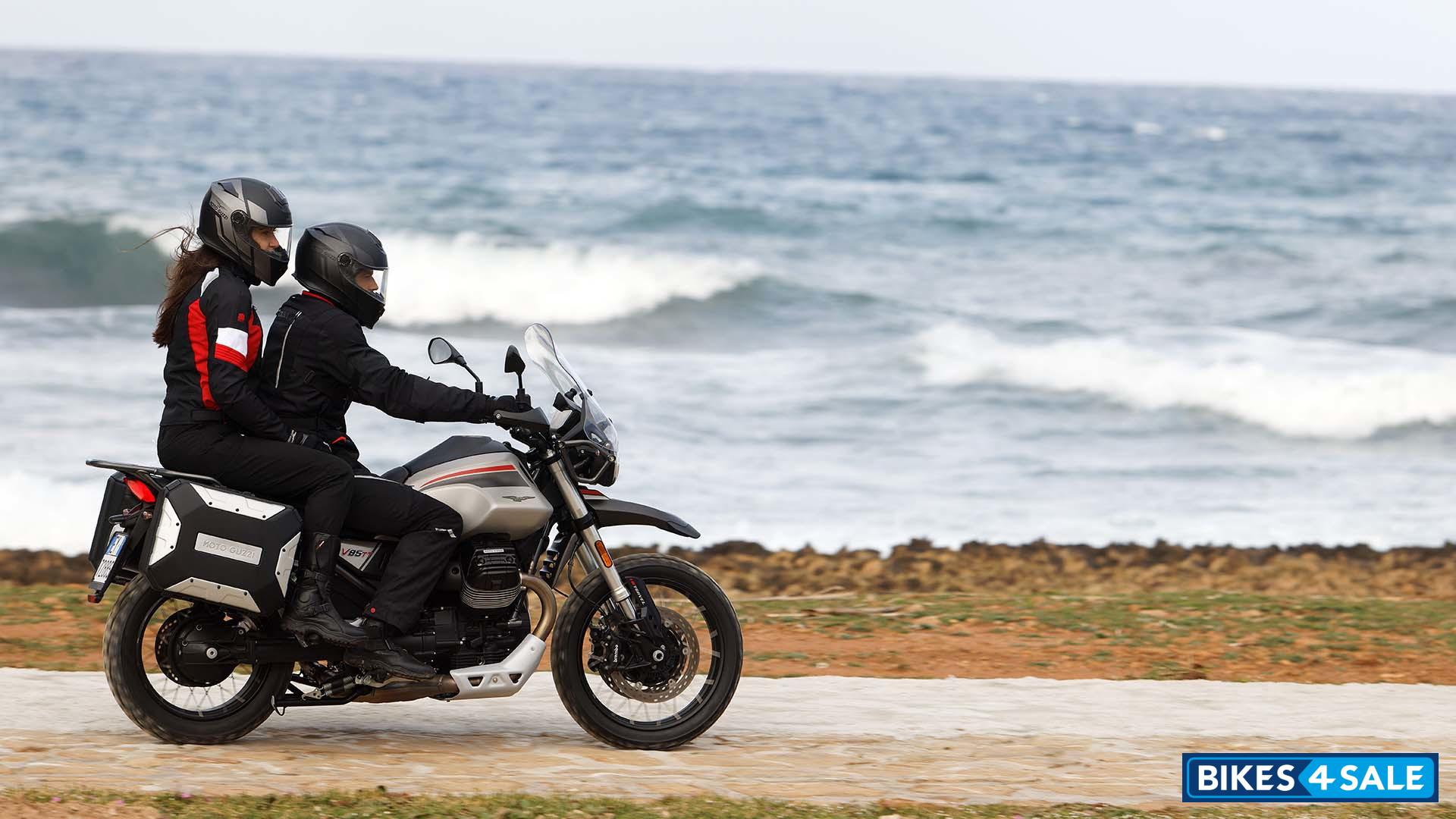 Moto Guzzi V85 TT Travel E5