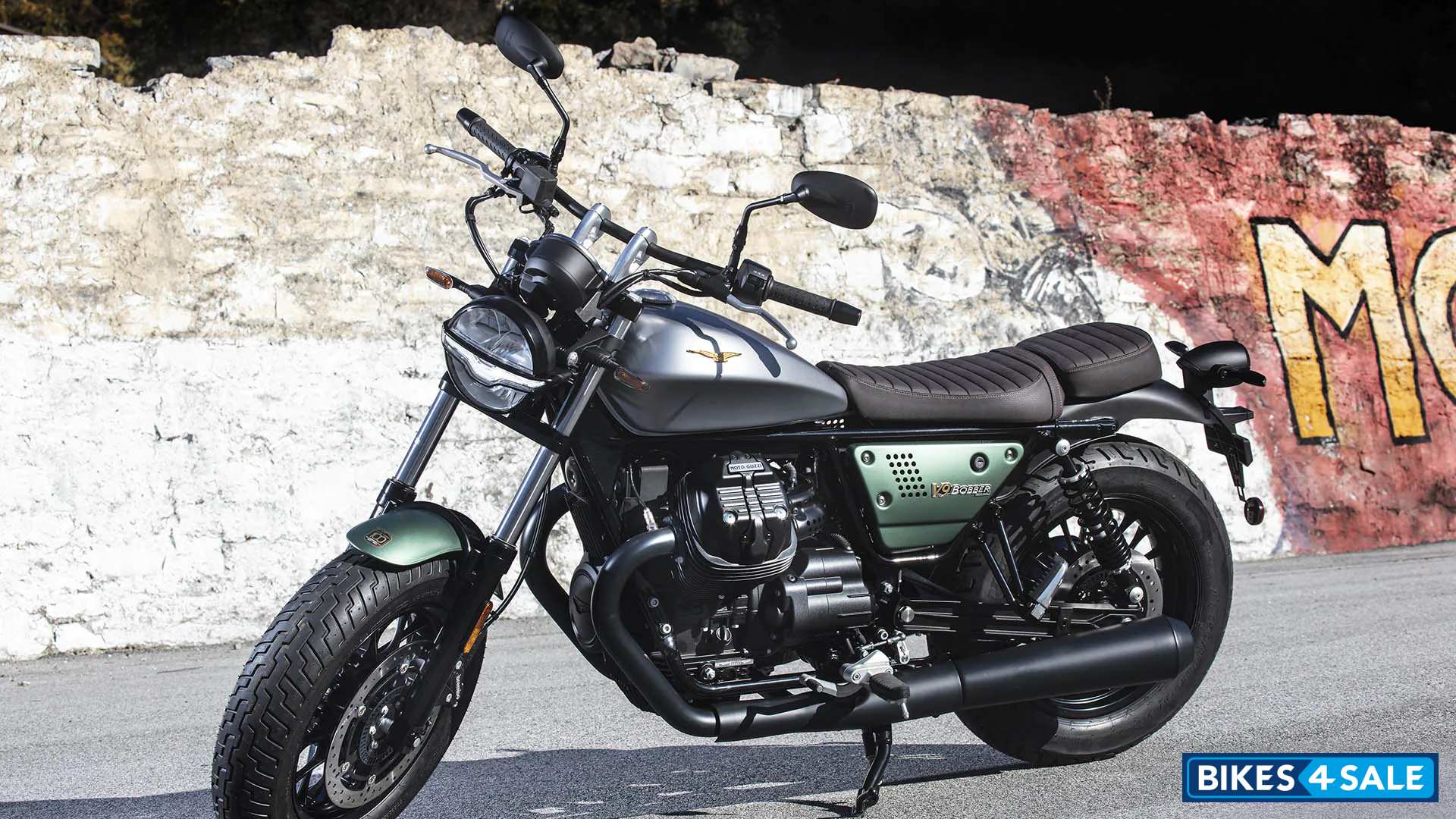 Moto Guzzi V9 Bobber Centenario