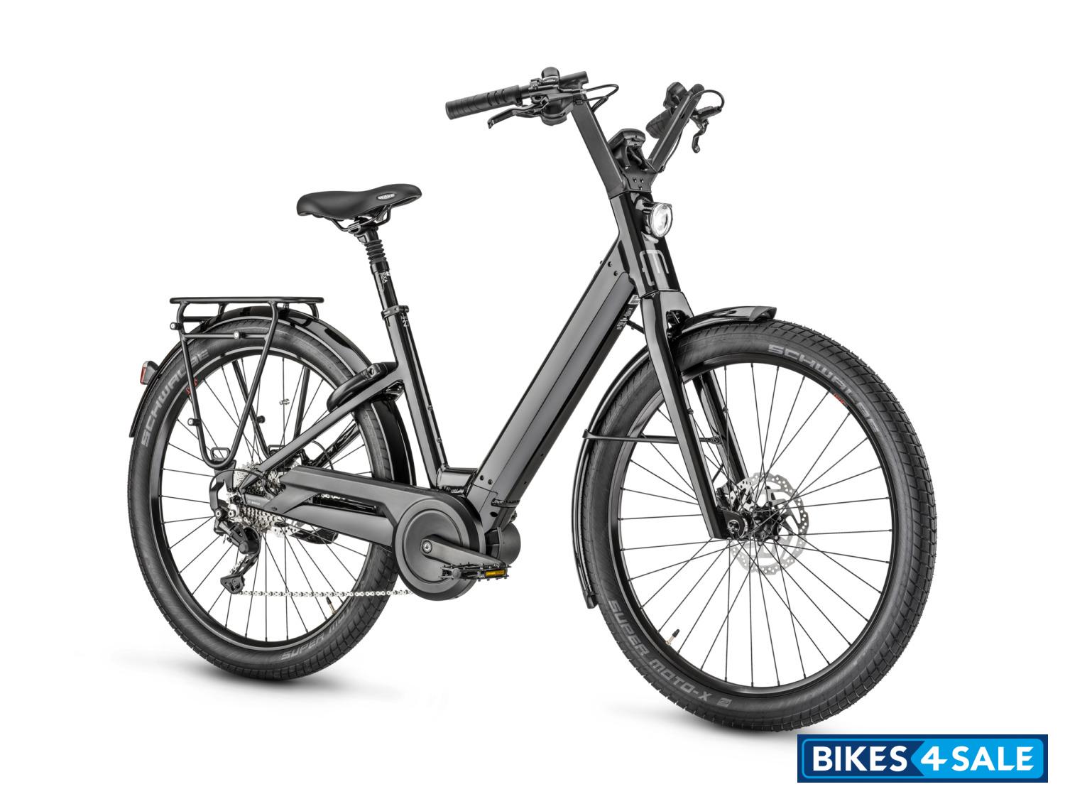 Moustache Lundi 27.1 Black Glossy