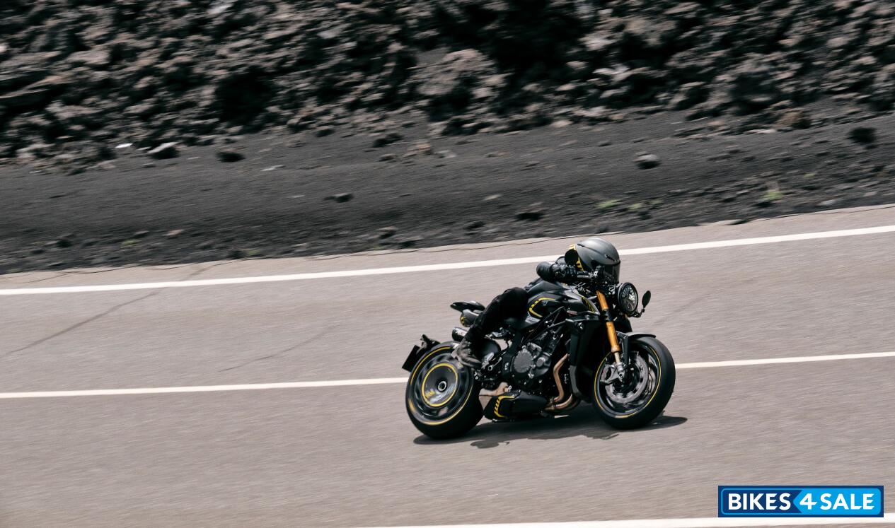 MV Agusta 2021 Rush 1000