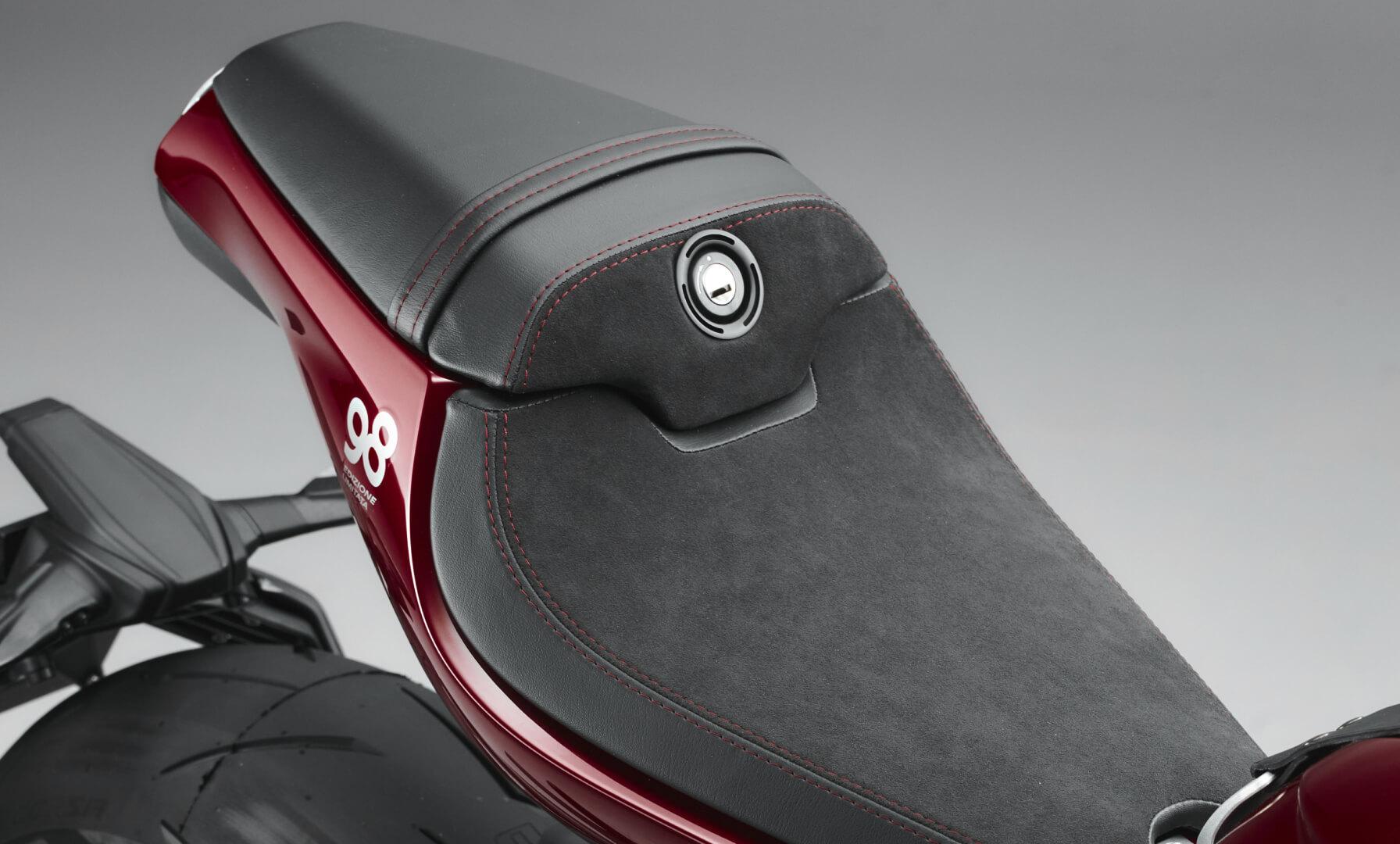 MV Agusta Superveloce 98 Edizione Limitata Alcantara rider and passenger seat