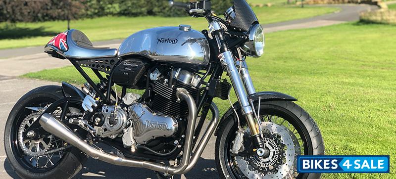 Norton Dominator Street