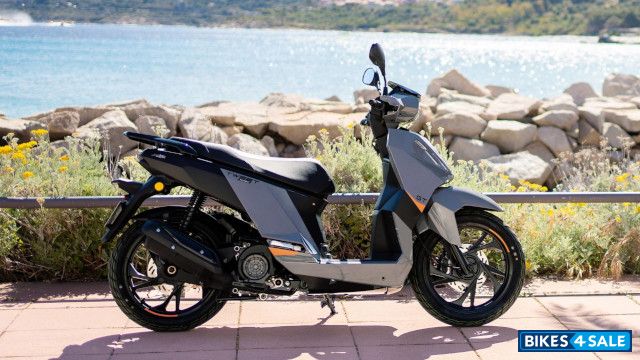 Peugeot Tweet 125 GT