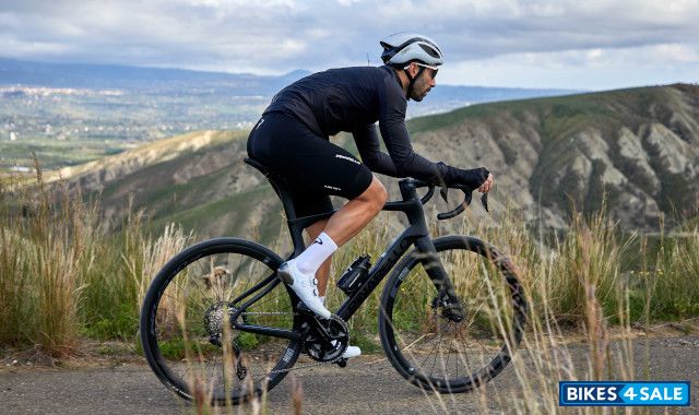 Pinarello X3 SRAM RIVAL AXS