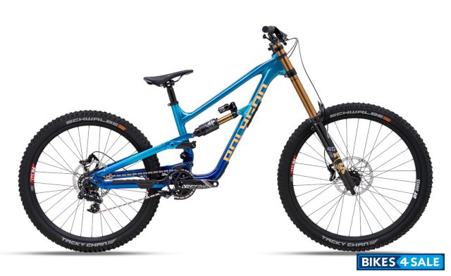 Polygon Collosus DH9