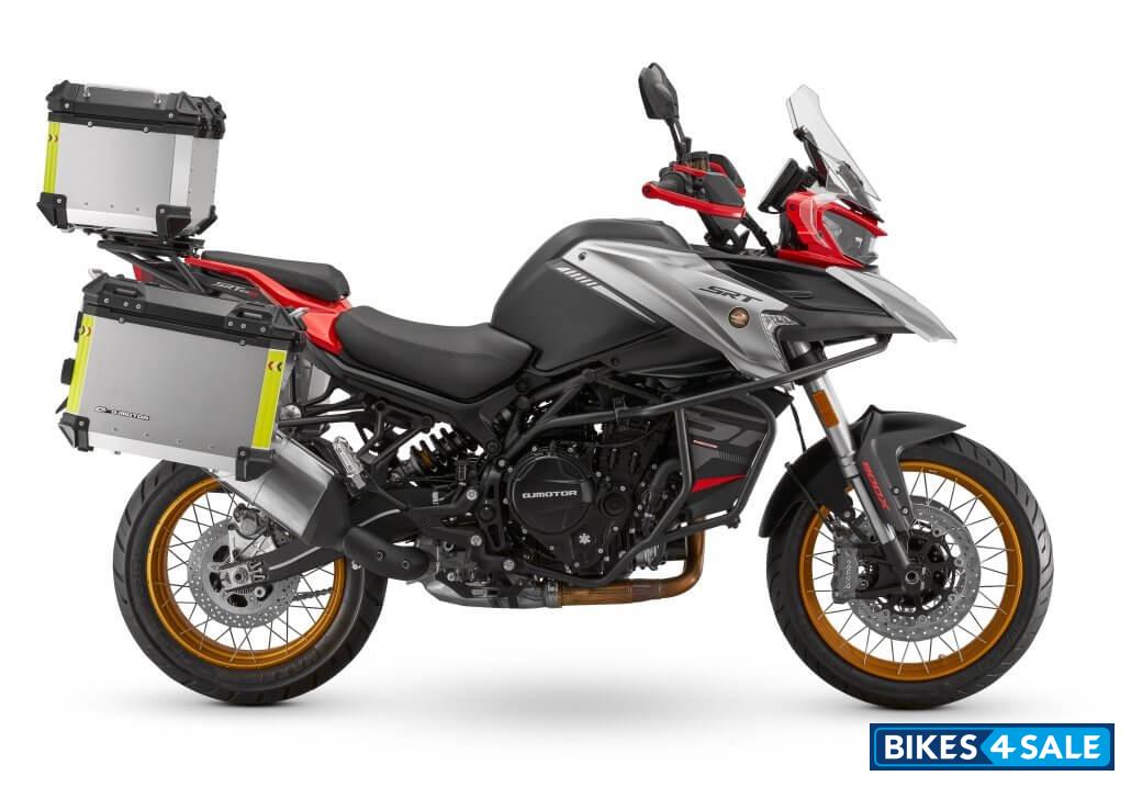 QJ Motor SRT 900 S Red/Silver