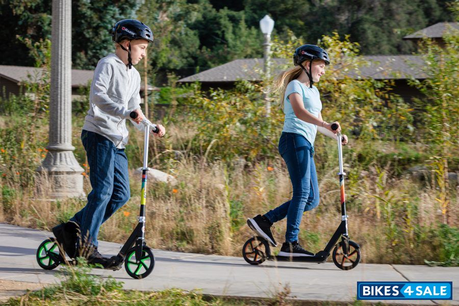 Razor A5 Lux Light-Up Scooter