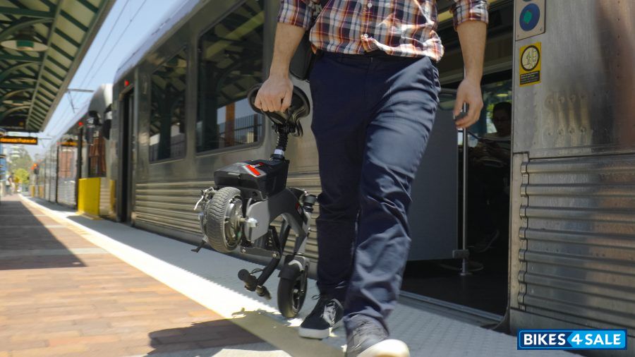 Razor UB1 Seated Electric Scooter