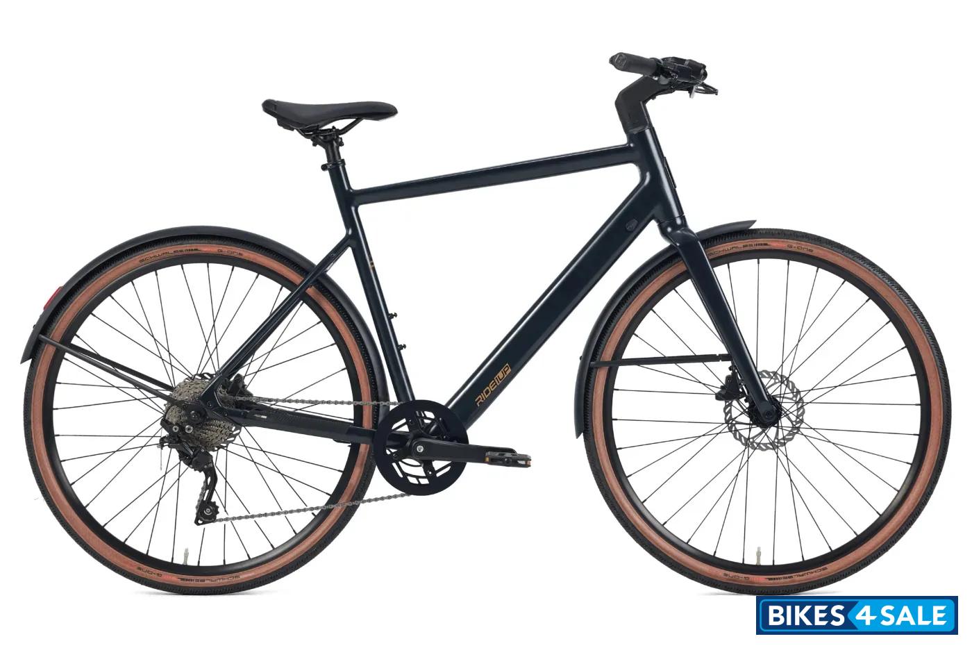 Ride1Up Roadster V3 9 Speed