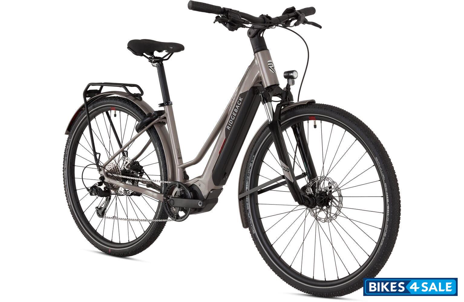 Ridgeback Advance 1W