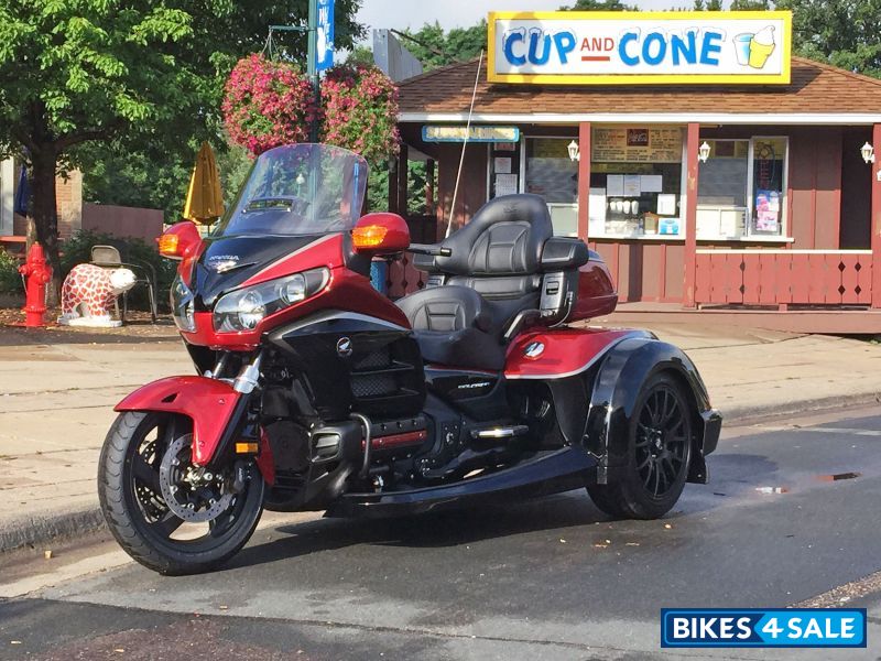 Roadsmith Trikes HTS1800