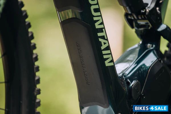 Rocky Mountain Altitude Powerplay Carbon 70