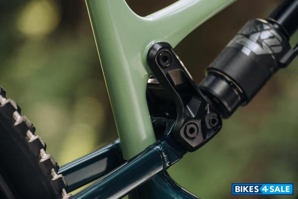 Rocky Mountain Altitude Powerplay Carbon 70