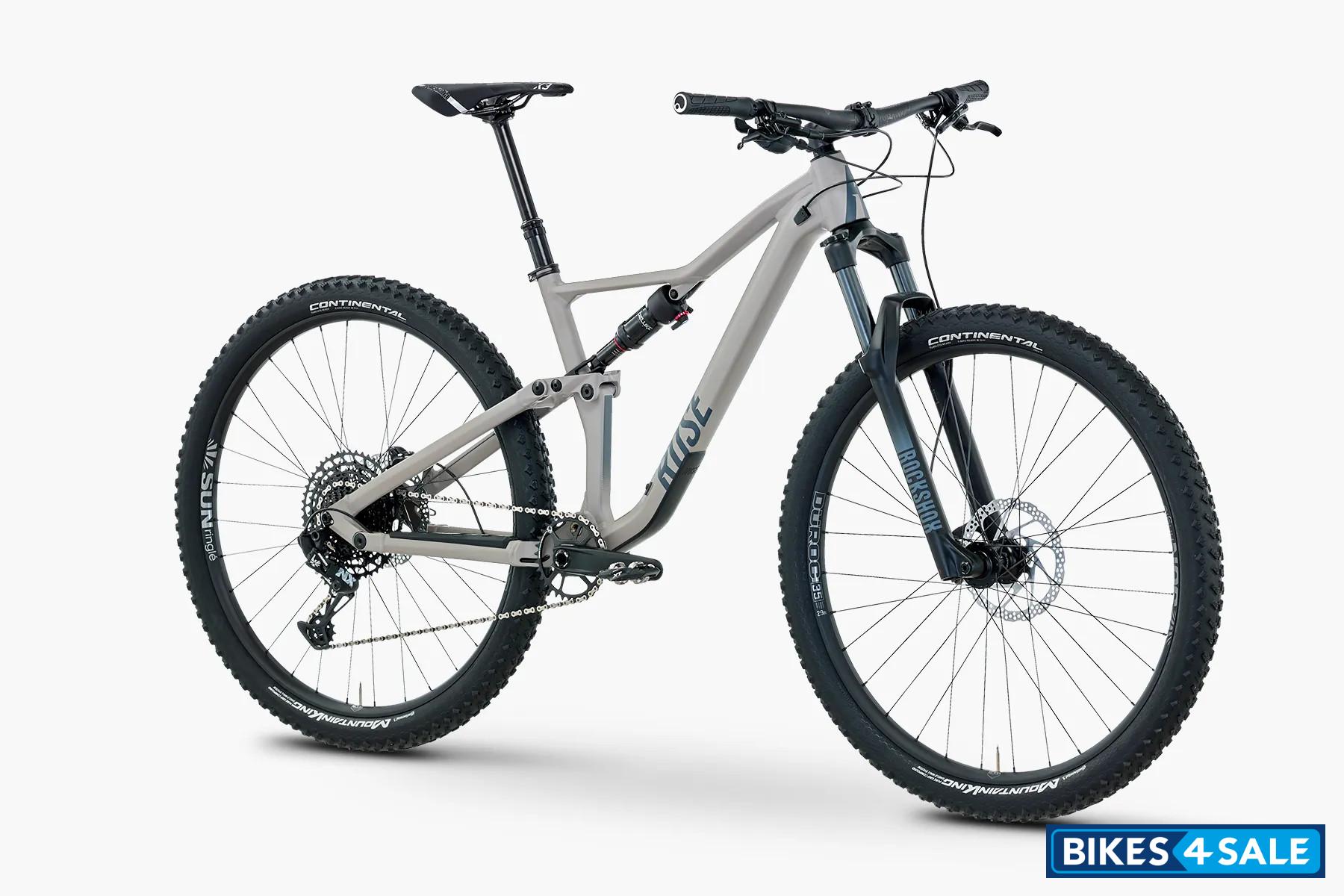 Rose Ground Control 1