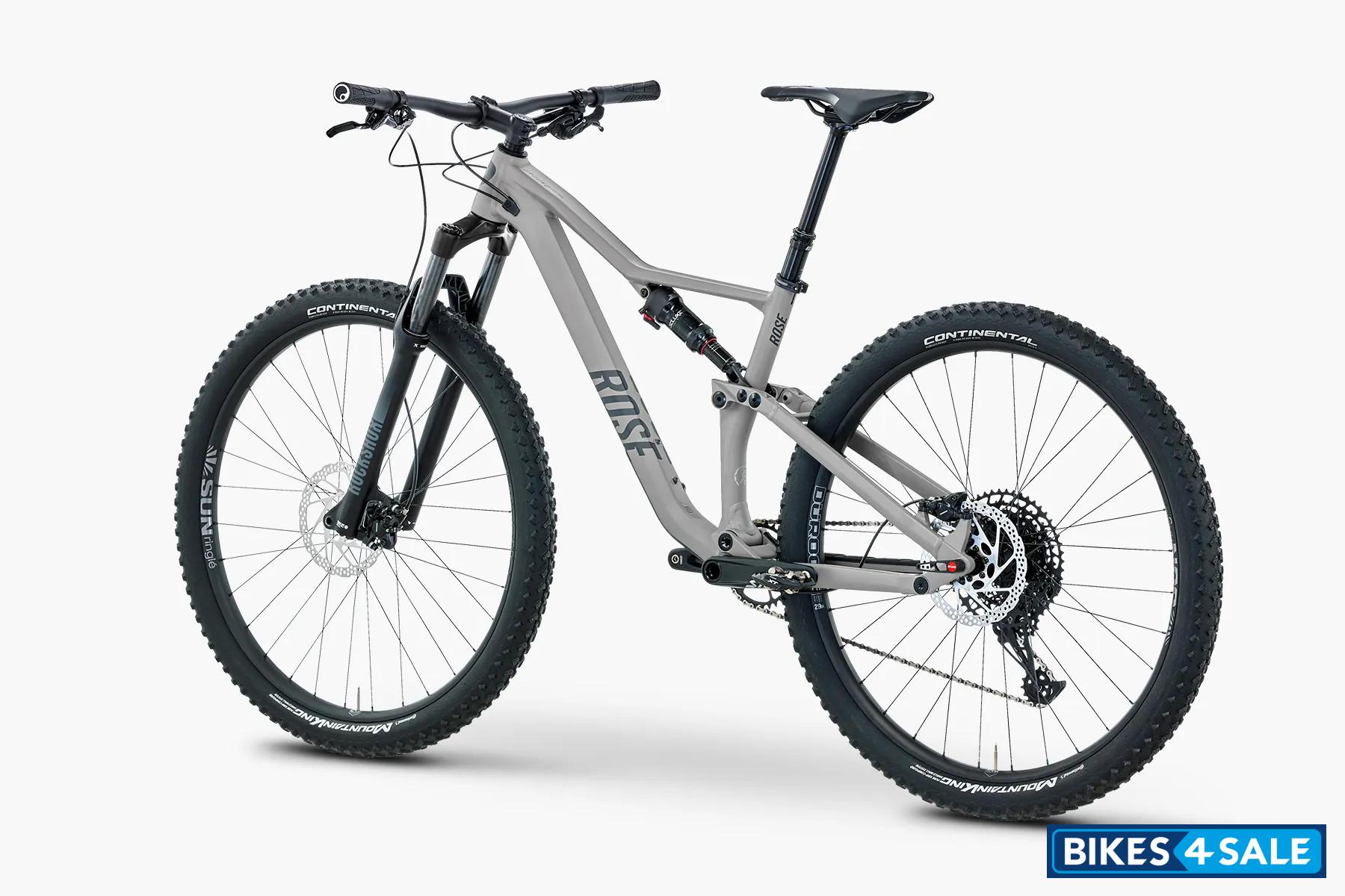 Rose Ground Control 1